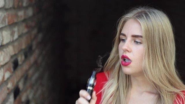 Odkryj najlepszy vape shop w okolicy i praktyczne recenzje e papieros 0 przed zakupem