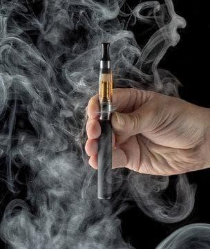 Kompletny przewodnik po casino online uy tín i vape stuff dla bezpiecznej zabawy i pewnych zakupów